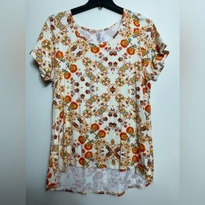 ‼️🎉Reasonable Offers Accepted🎉‼️ LuLaRoe Shirt